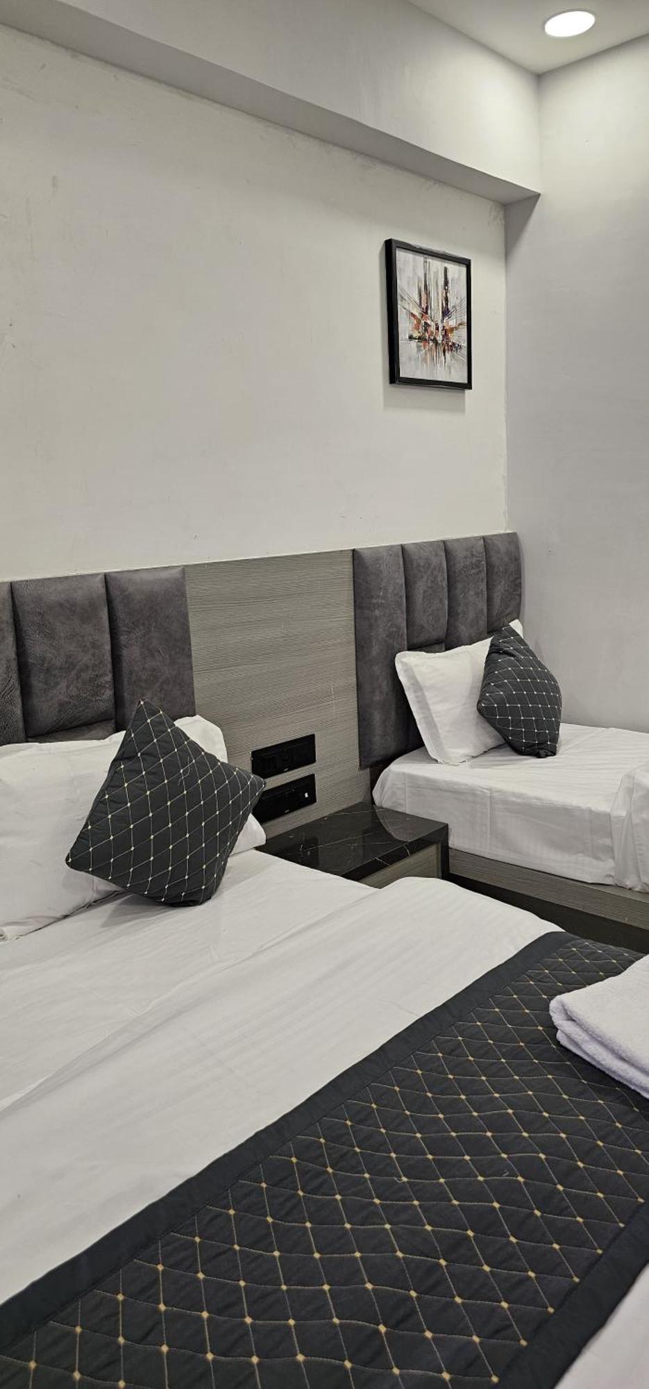 Hotel Allen Ahmedabad Exterior photo
